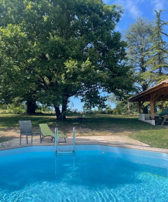 Domaine Des Peyries - Chambres Et Table D'Hotes Saint-Barthelemy-d'Agenais Eksteriør bilde